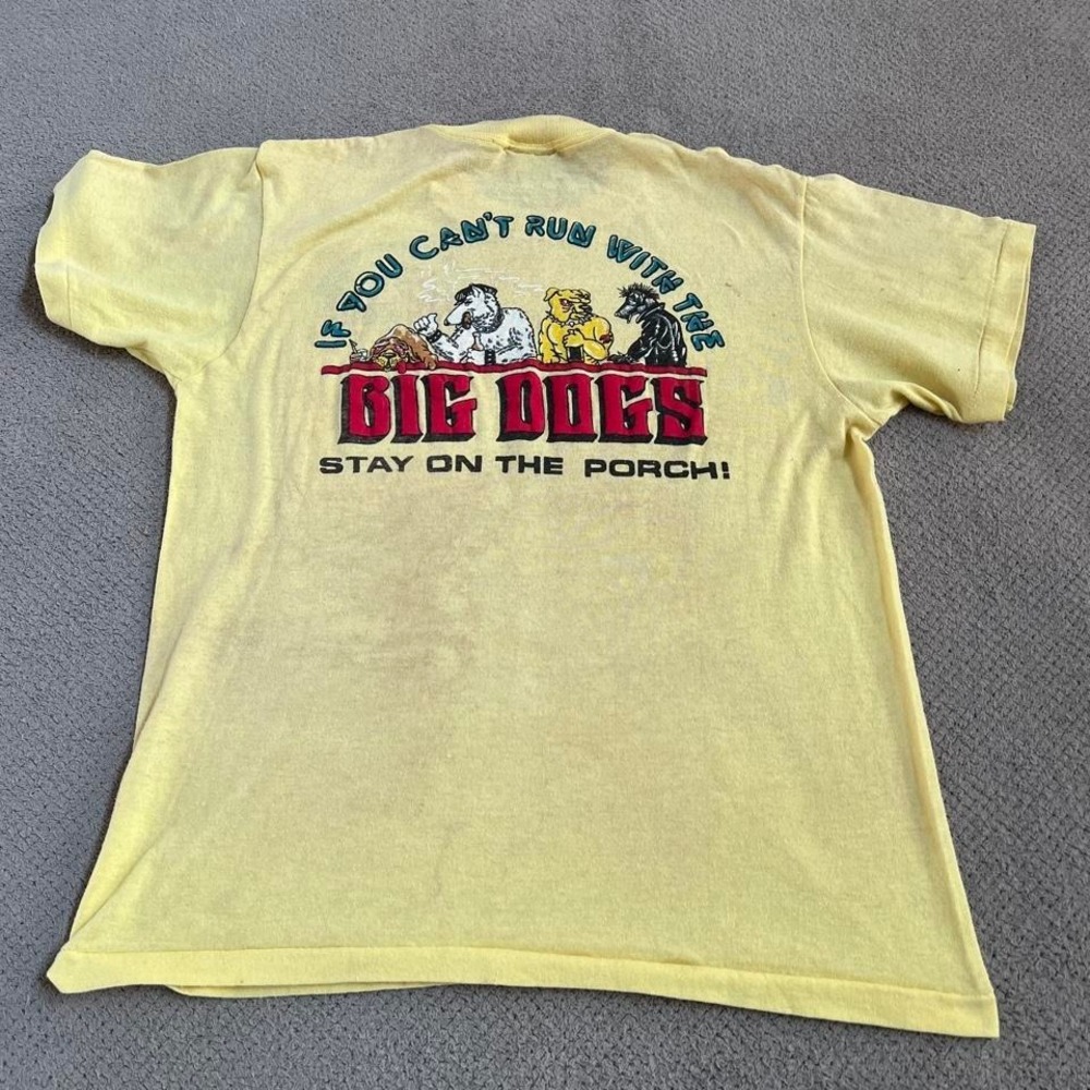 Vintage 1970s Big Dogs tee  Size medium
